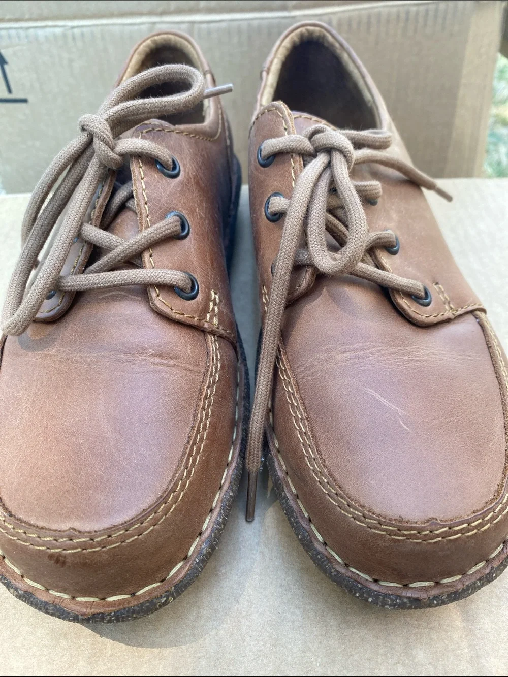 Born Brown Size 6 Leather Oxfords with Handcrafted Stitching Career Office
